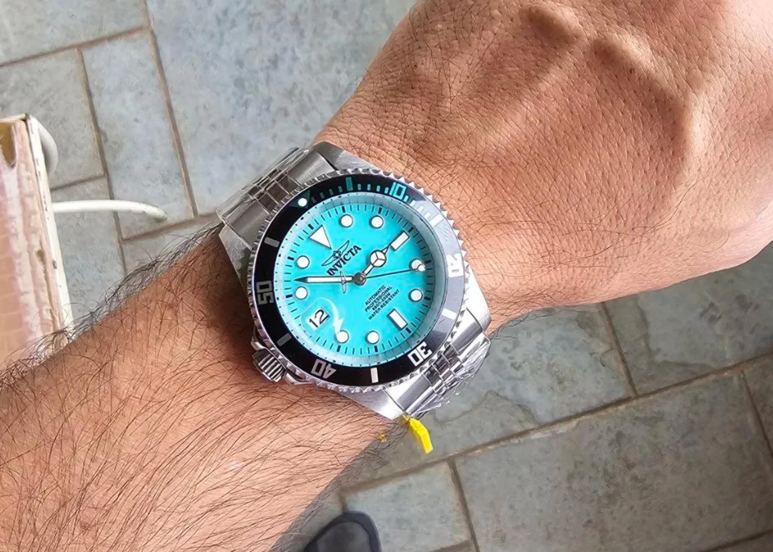 Invicta Pro Diver Relógio masculino de aço inoxidável de 37,5 mm, mostrador azul, quartzo PC32